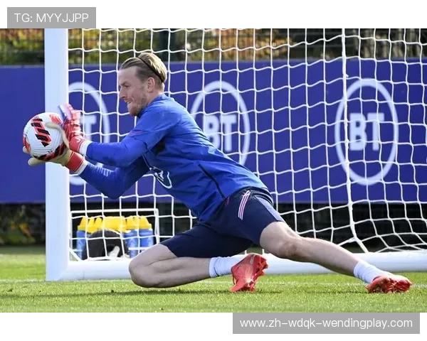 足球训练中的基础技术与精细化提高 足球训练中的基础技术与精细化提高